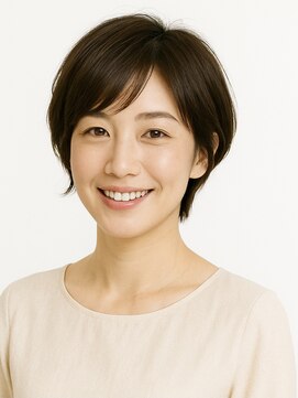 グレカ(GRECA) 艶感ダークブラウンの上品ショート