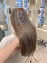 クロエ バイ ラヴィズム 小針店(CLOE by LUVISM)&nbsp;シルバーグレー