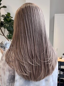 ネア(nea) ミルクティーグレージュ