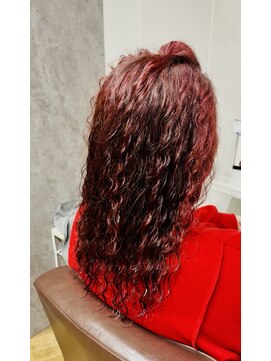 プーパ ヘアーユニ(pupa hair uni) カシスなレッド