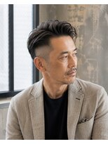 MEN's Baguz MEN'Sカット/ MEN'Sパーマ/ MEN'Sカラー 大人メンズ刈り上げ毛流れパーマスタイル