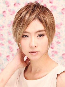 フラミューム(flammeum) ツーブロック風クールなストレートベリーショート【平塚】