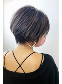 襟足スッキリ美フォルム丸みショート