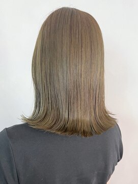 アイティーバイアルバム 松戸店(IT by ALBUM) ロブオリーブグレージュ_くびれヘアビタミンカラー_ba356451