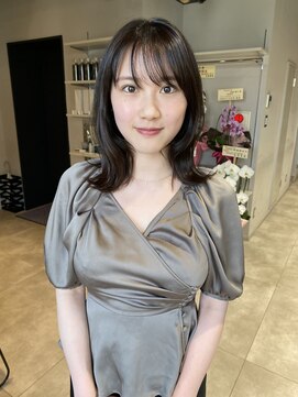 ディーエックス スリー(Dxxxx III) ★大人ガーリープリカール小顔レイヤーカットチョコレート