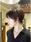 ハイライト レイヤー ショートヘア ボブ くびれレイヤー