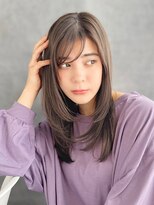 ローブアミ(L'Aube ami)&nbsp;柔らかい雰囲気が魅力のグレージュ内巻きレイヤー