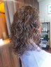 デザインカット＋ダメージが少ないパーマ　￥15400→￥13860