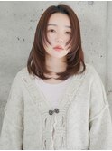 センターパート×顔まわりレイヤー