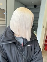 ヴィア 京都烏丸(Via)&nbsp;ボブ/切りっぱなし/ホワイトブロンド/ケアブリーチ/ハイトーン