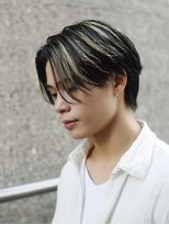 バイエイト(X８)&nbsp;上品なハイライトセンターパート