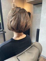 アルム(arum) ケアで叶える明るめカラーのショートボブ