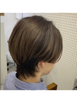 ニコフクオカヘアーメイク(NIKO Fukuoka Hair Make) 「NIKO」韓国風えりあしセンターパート　福岡天神
