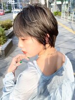 ノラ ウメダ(NORA UMEDA)&nbsp;【NORA UMEDA 高木】センシュアルハイライト×ショートボブ