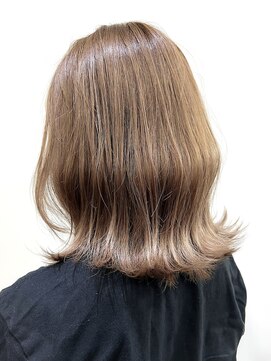 ヴェアリ(Vary) 大人かわいいくすみベージュハイトーンミディアムロングボブ