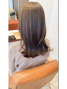 マーリャヘアー(mallia hair) くびれミディアム