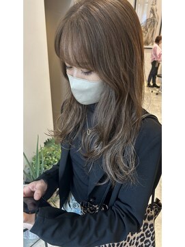 エスデザイン(es design) たっぷりハイライト×ベージュカラー×レイヤーカット