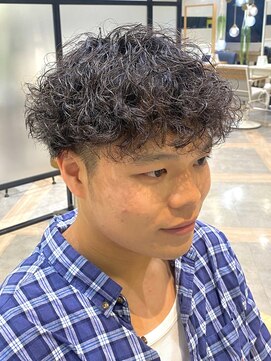 ザザ シンジュク(ZA/ZA shinjuku) 波打ちスパイラルパーマ