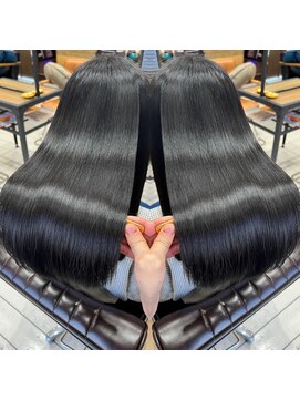 パドトロワ(Pas de trois) 髪質改善トリートメント【グラメント】極上の艶体験