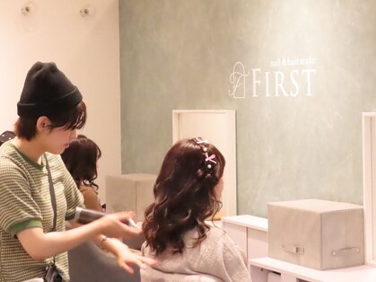 ファースト 姪浜店(FIRST)の写真