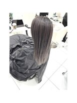 ソーホーニューヨーク ギンザ(SOHO NEW YORK GINZA)&nbsp;バレイヤージュ、ハイライトカラーホワイトグレージュレイヤー