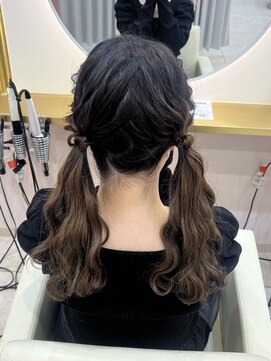 アリエス 大宮駅西口店(Aries) ふわふわツインテール