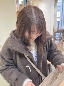 リュンヌ(Lune) 柔らかベージュカラー