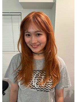 シイ(SIE) シロップみたいなオレンジカラー