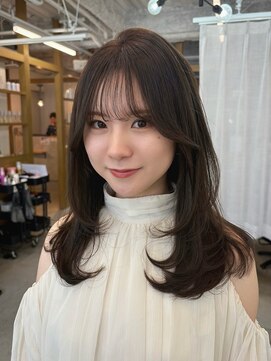 レル(lelu) レイヤーカット/暗髪カラー