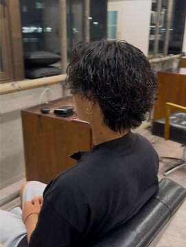 タメ(tame-) サーフカール/フェザーパーマ/ブルーブラック【都賀/メンズ】