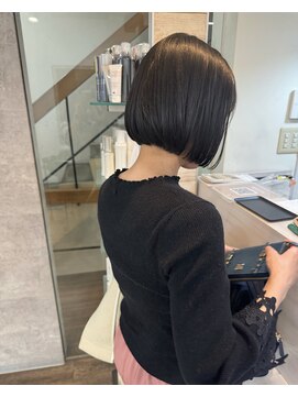 ローウェ 京都四条河原町(Louwe) ミニボブ/ボブ/切りっぱなしボブ/BOB/ストレートボブ/京都河原町