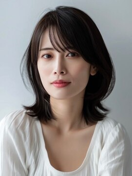 トリッカ 代官山(tricca) ミディアムレイヤー/小顔カット/顔まわりレイヤー/透明感カラー