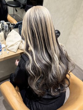 ルシティ(Le City) umbrella color 【ブリーチ/ダブルカラー/髪質改善】