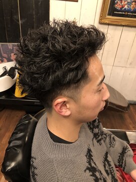 ダンプカット(DUMP CUT) 無造作ブッタパーマ