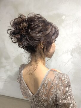 レア 中野(Le'a) お呼ばれやウエディングに◎【ゆるふわルーズシニヨン】