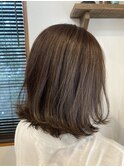 動きや立体感アップ☆極細ナチュラル大人ハイライトカラー♪