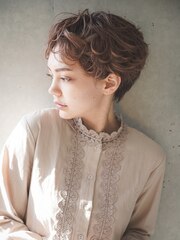 大人可愛い20代30代40代黒髪前下がりショートボブ丸みショート◎