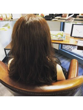 カミケン 方木田店(kamiken.) ふんわり可愛いパーマ時短おしゃれロング【カミケン方木田店】