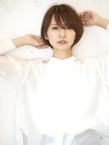 ロミー 本厚木(ROMMY.)&nbsp;大人可愛い流し前髪ありひし形耳掛けマッシュショート30代40代