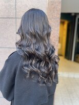 フツーロ 栄(FUTURO) 冬カラー プルエクステ コテ巻き