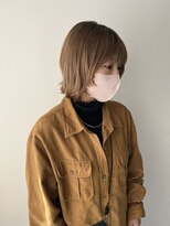 シスタ(SISTA)&nbsp;顔まわりカット/ベージュカラー/ダブルカラー/ボブ