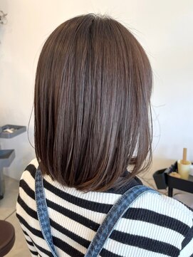 レポヘアー(Repos hair) うるツヤ丸みボブ小顔補正立体カットショコラアッシュ