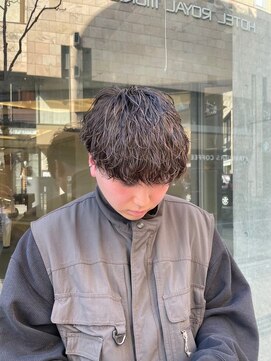 アウラ(AURA) 波巻きパーマツイストスパイラルスパイラルパーマ