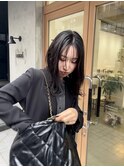 暗髪ミディアムスタイル