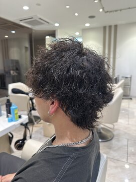 ケンジ 平塚 アネッタ(KENJE annetta) メンズ　メンズパーマ　フェザーパーマ　波巻パーマ　特殊パーマ