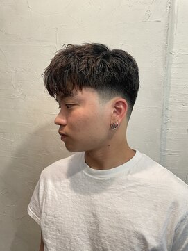 ビーバイエイトジェンツ(Bee by EIGHT GENTS) ブルーブラック/スペインカール/スパイキーショート/心斎橋