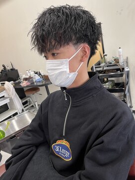 フル(FuLL) 重めマッシュツイスパ