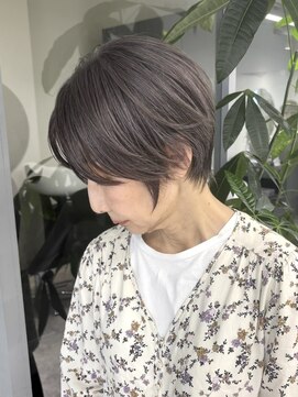 ジービージー前橋ミュグ(GBG前橋mugu) くびれショートボブ40代50代グレイカラー白髪染め白髪ぼかし