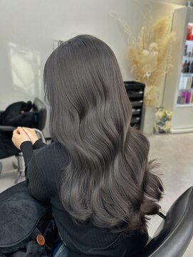 アルドーレフィエロ シンサイバシ(Ardore fiero shinsaibashi) 暗髪/透明感/アッシュグレー【小山田繭】20代30代40代