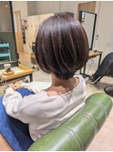 白髪比率50％☆ハイライトを入れた寒色ベージュ×ショートボブ